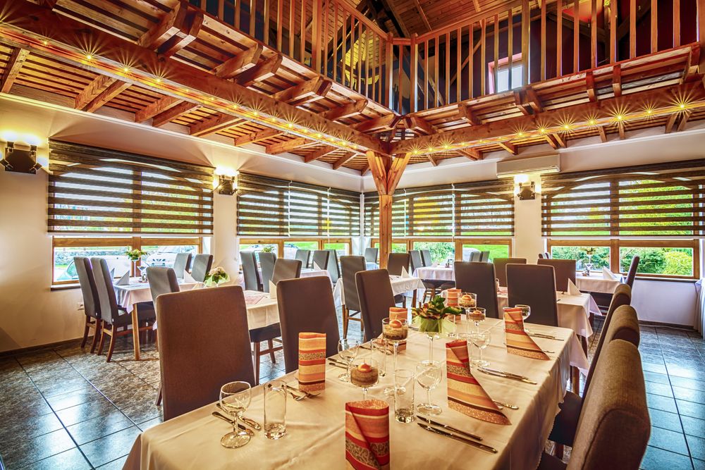 Restaurantstuhl-Hochlehnstuhl-ALBA